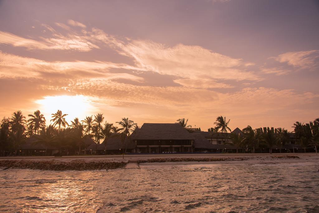 White Sands Hotel Dar es Salaam Exterior foto