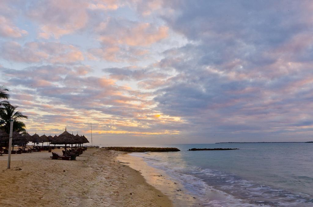 White Sands Hotel Dar es Salaam Exterior foto